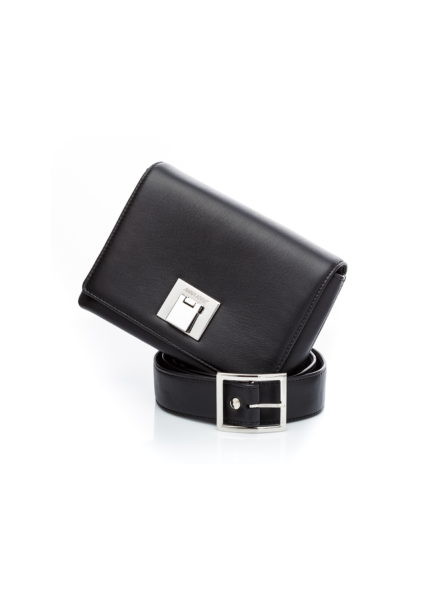 CLASSIC BLACK BELT BAG: 209€