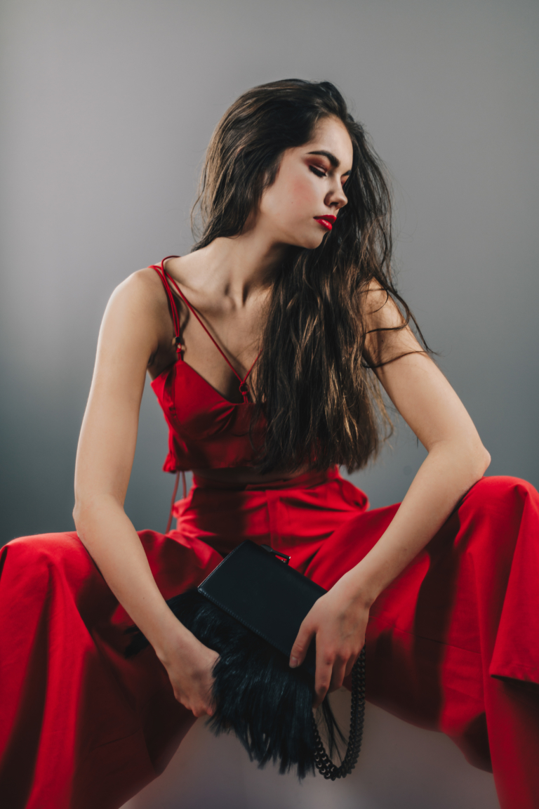 BLACK LEATHER AND MOUNTAIN GOAT FUR BAG - Image 4