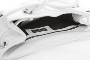 WHITE LEATHER AND CRYSTAL FLOWER BACKPACK MINI - Image 4