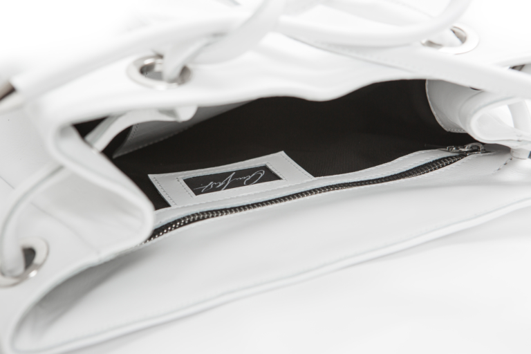 WHITE LEATHER AND CRYSTAL FLOWER BACKPACK MINI - Image 4