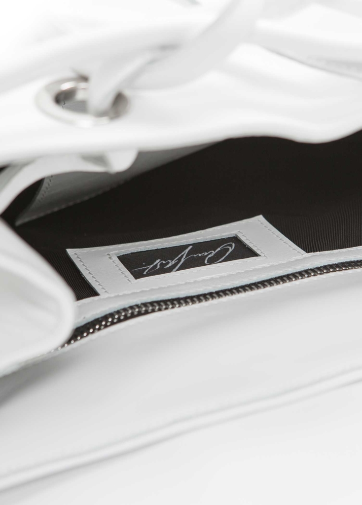 WHITE LEATHER AND CRYSTAL FLOWER BACKPACK - Image 4