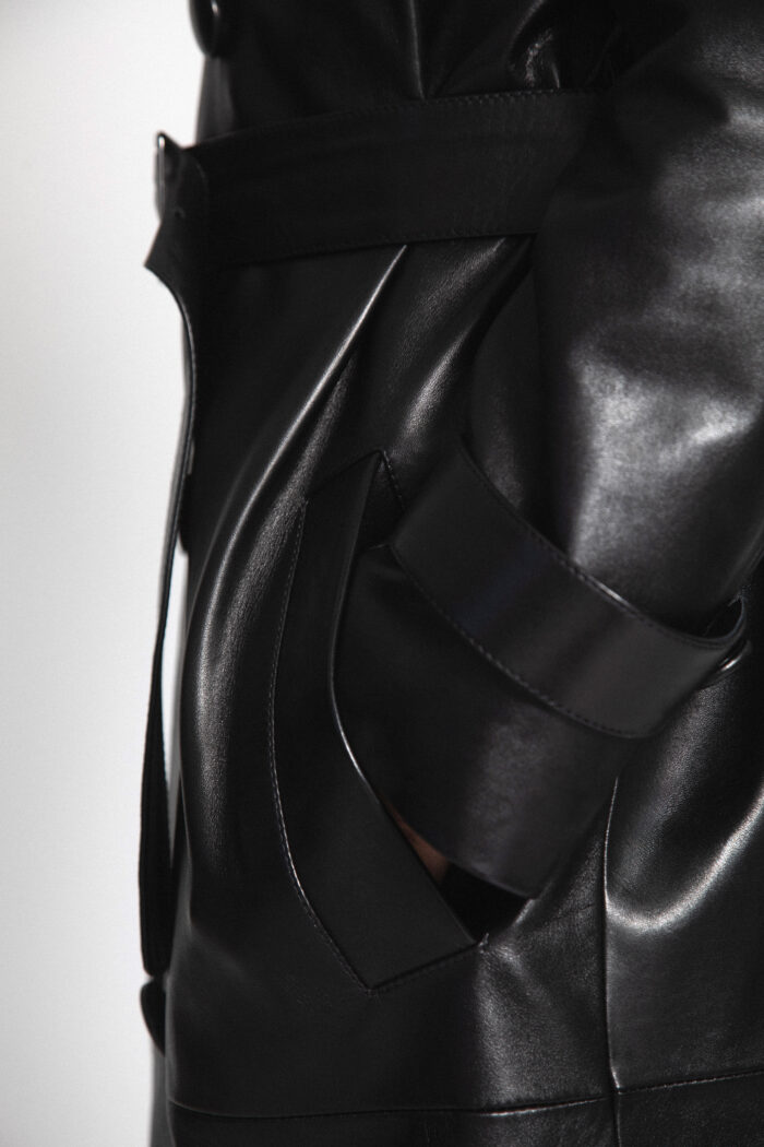 BLACK LEATHER TRENCH COAT - Image 7