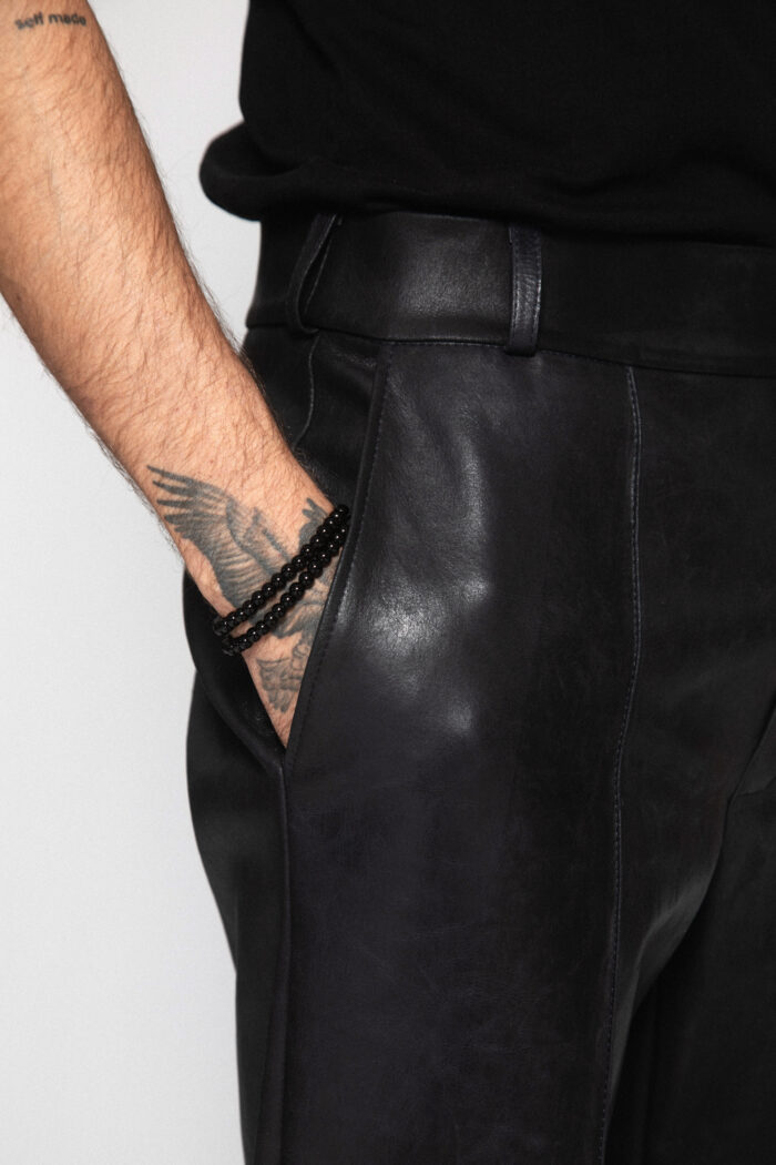 BLACK VINTAGE LEATHER CREASED TROUSERS - Image 4