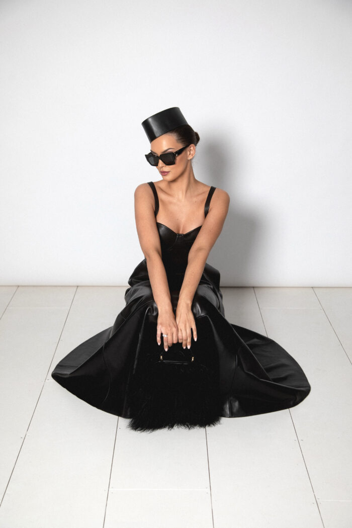 BLACK LEATHER MAXI SKIRT - Image 6