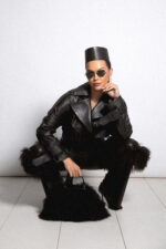 LEATHER PANTS WITH LAMA FUR - Image 3