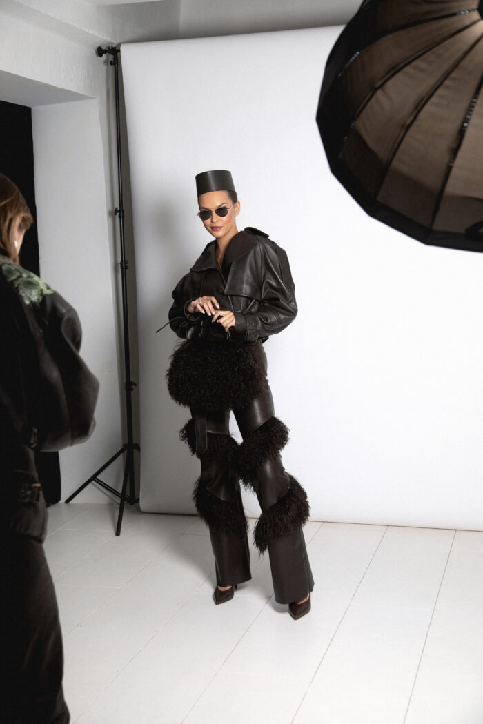 LEATHER PANTS WITH LAMA FUR - Image 2