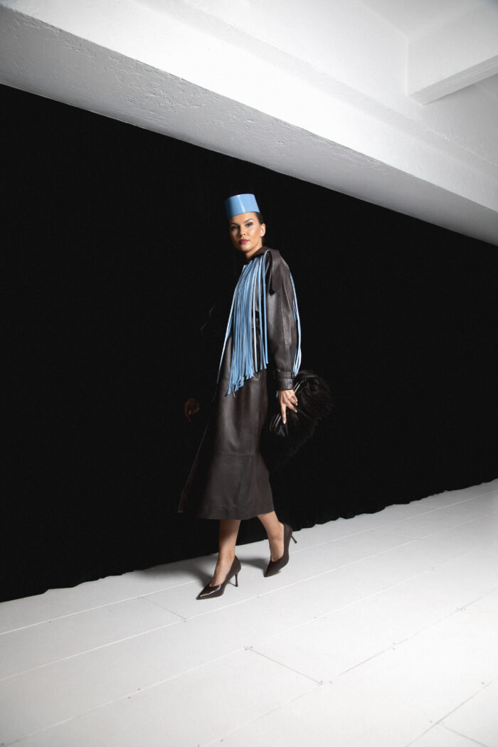 DARK BROWN LEATHER TRENCH COAT - Image 6