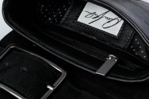 CLASSIC BLACK SUEDE BELT BAG - Image 5